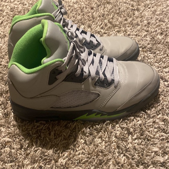 I’m Selling Jordan 5’s Green Beans These came out in 2021 - Picture 4 of 4